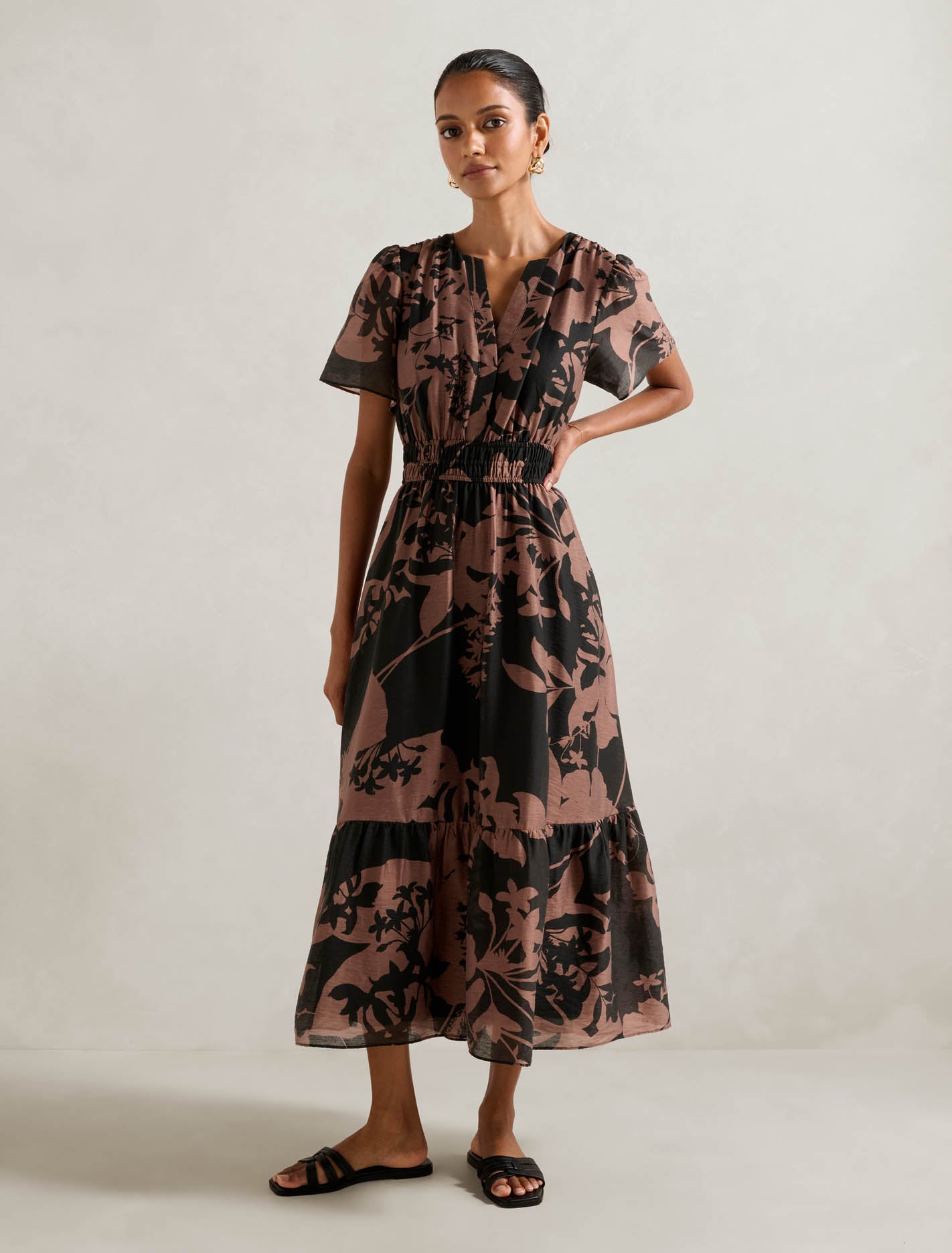 Eleanor Petite Short Sleeve Midi Dress Tan Hensley Floral