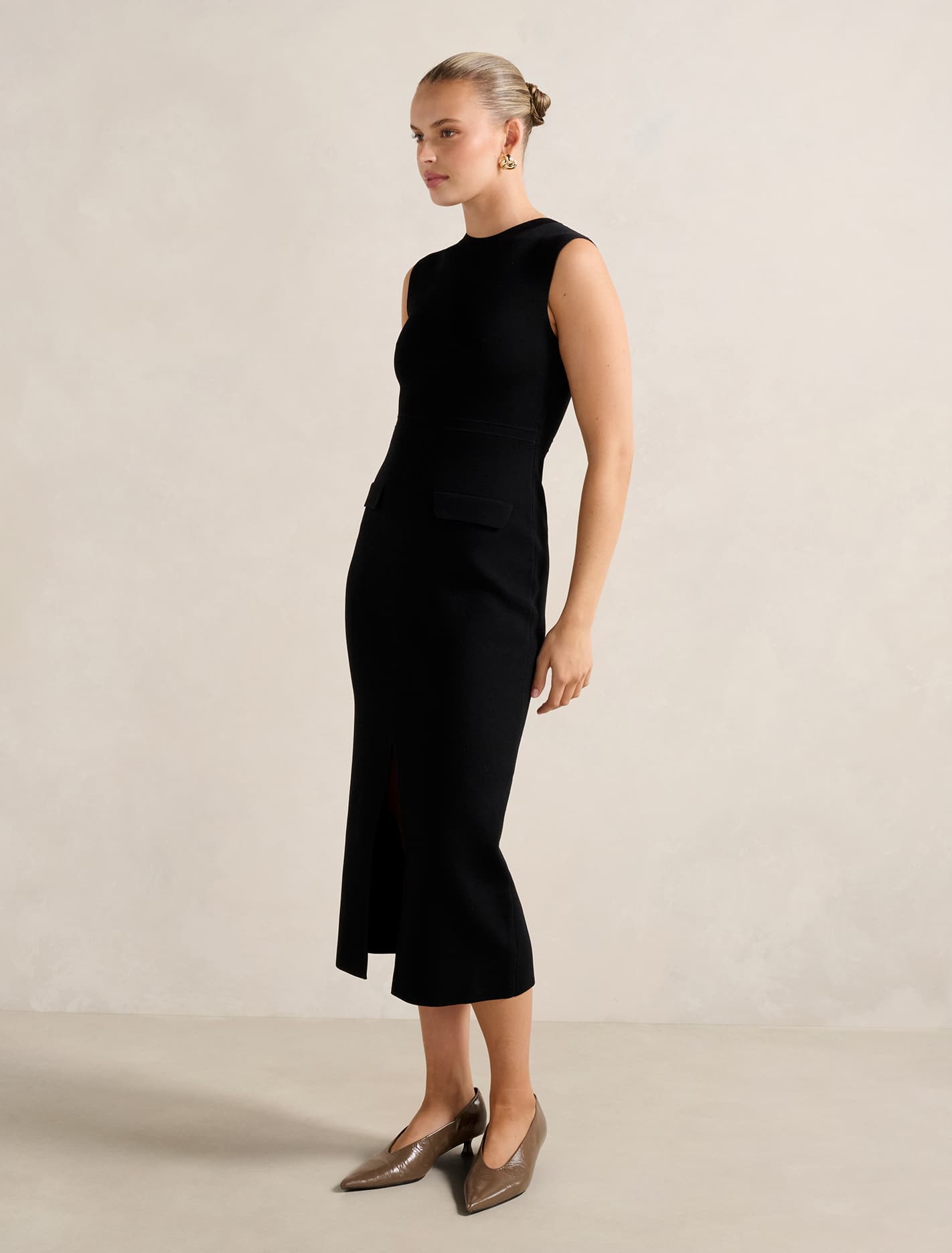 Chloe Extended Shoulder Knit Midi Dress Black
