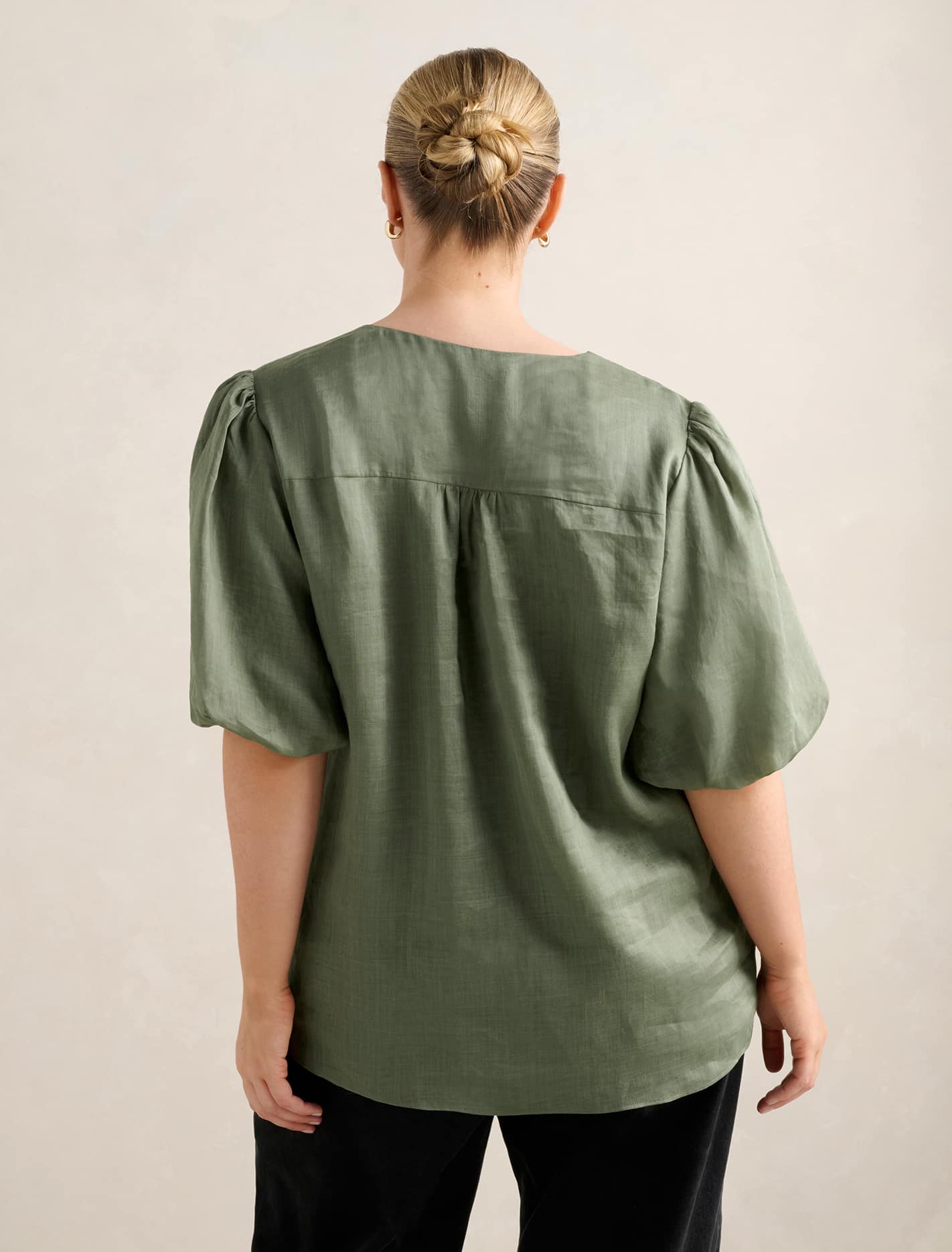 Gianna Curve Puff-Sleeve Blouse Khaki