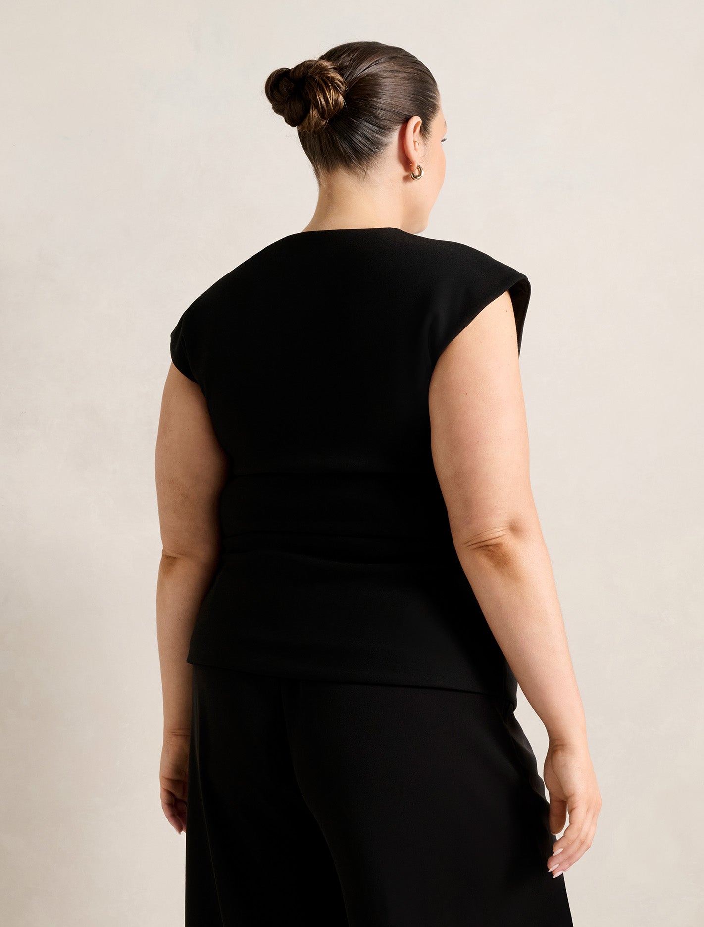 Montana Curve V Neck Top Black