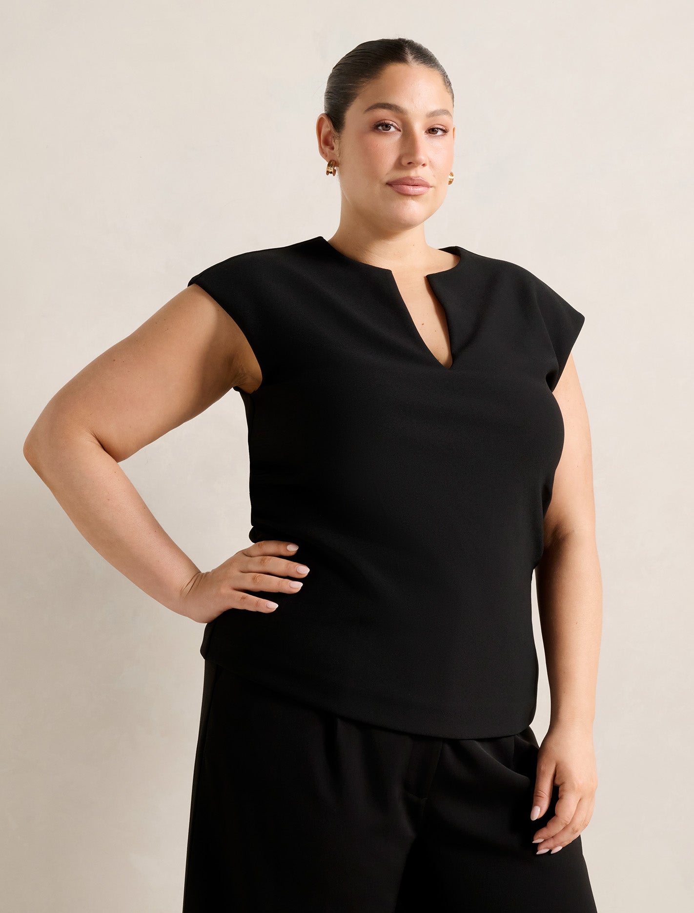 Montana Curve V Neck Top Black
