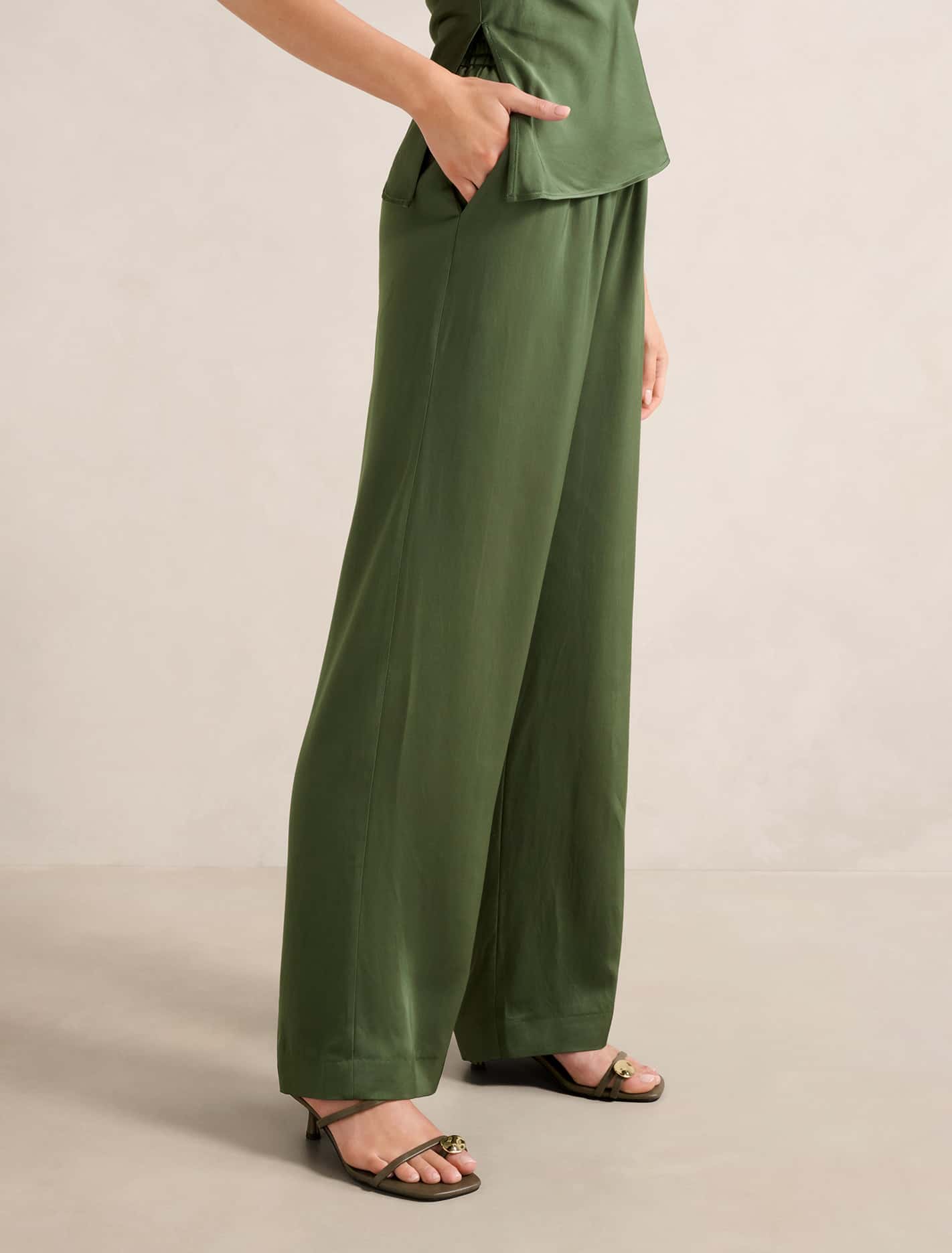 Skyler Wide Leg Pants Thyme Co-ord