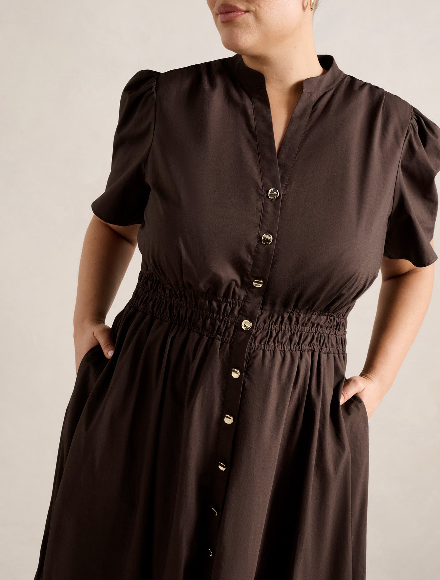 Eleanor Curve Button Down Midi Chocolate