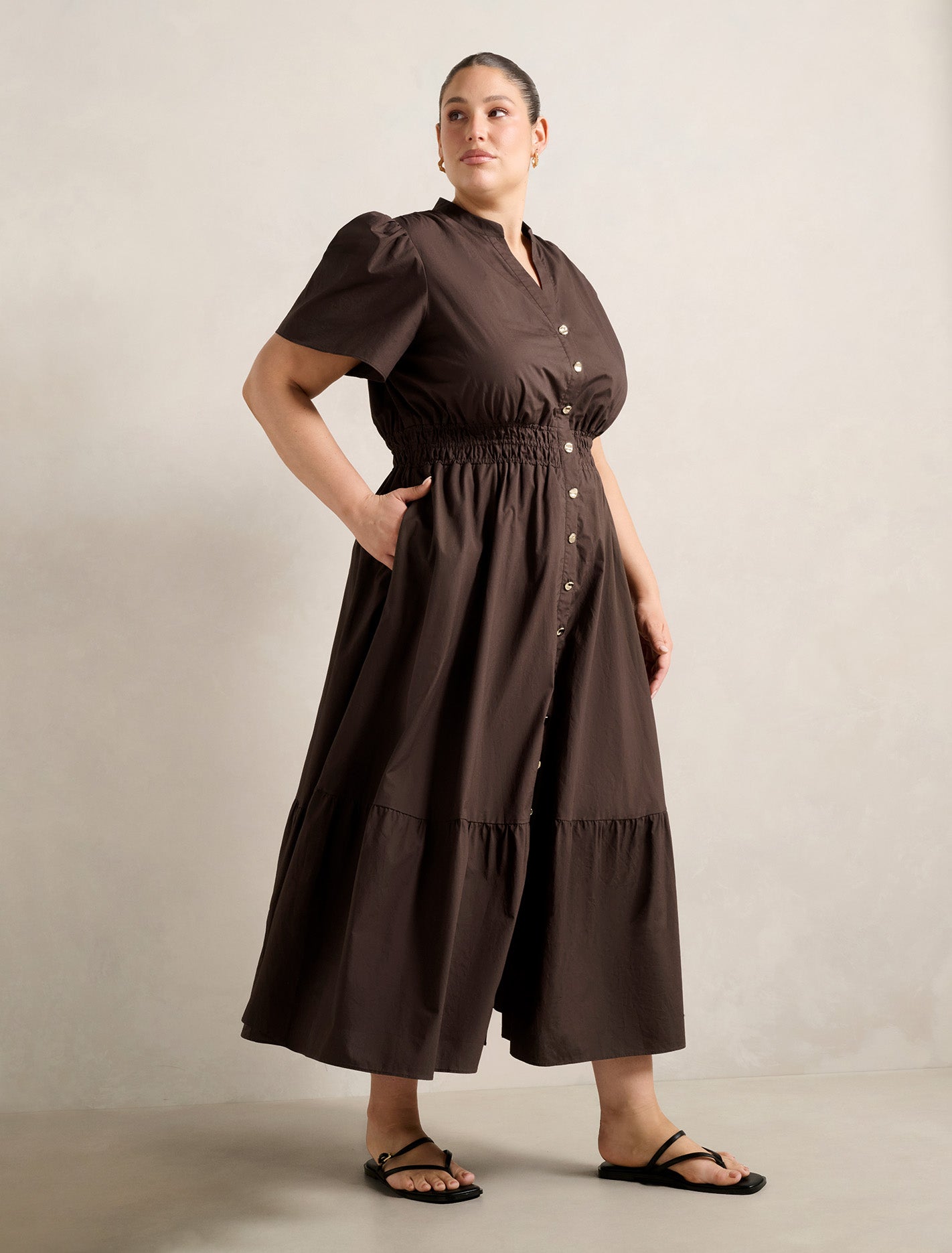 Eleanor Curve Button Down Midi Chocolate