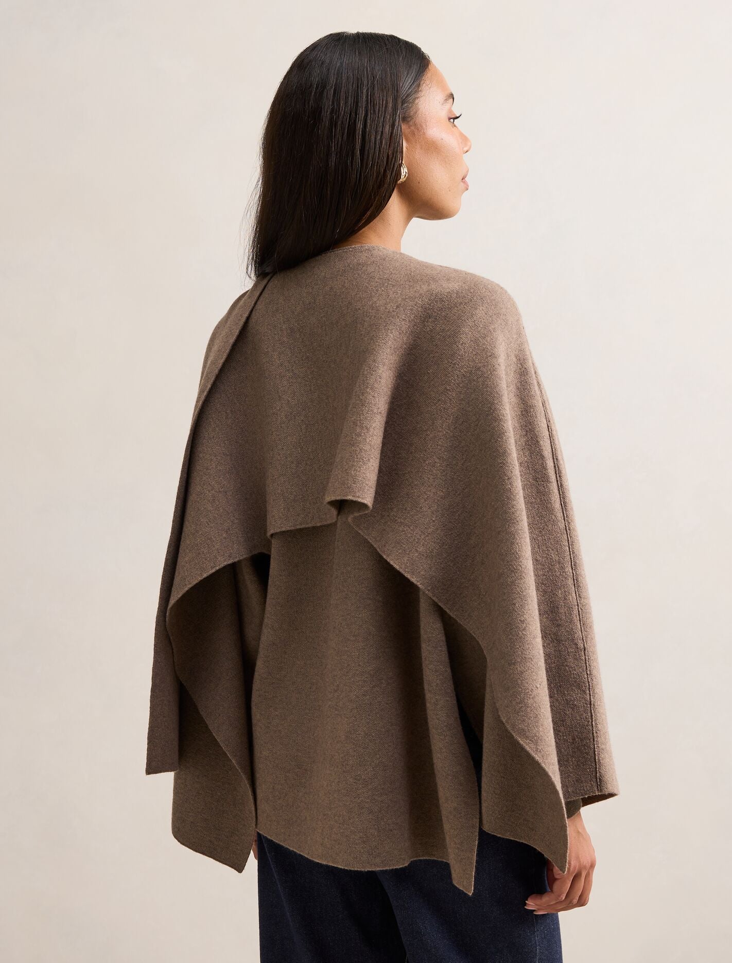 Tabitha Knitted Cape Mocha