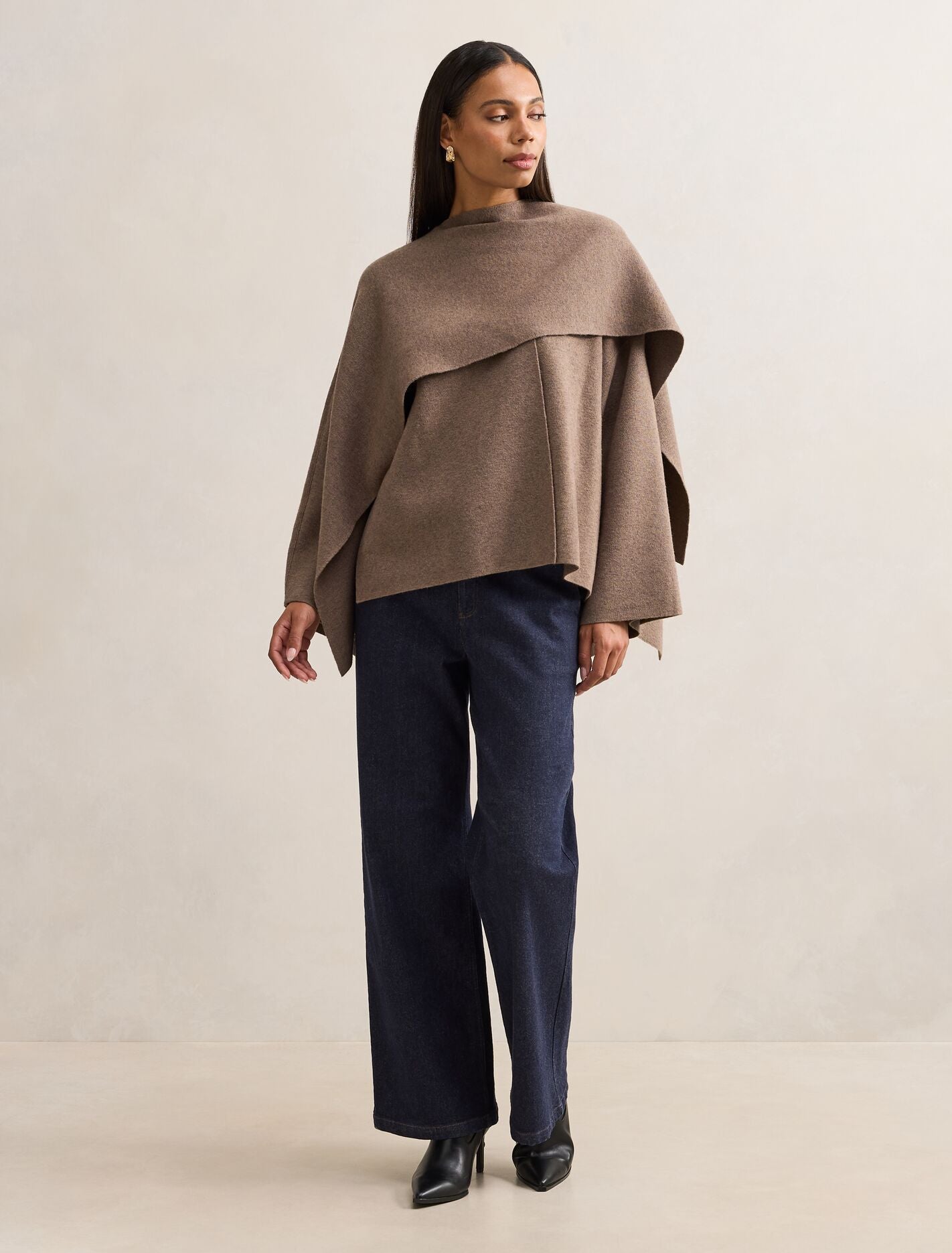 Tabitha Knitted Cape Mocha