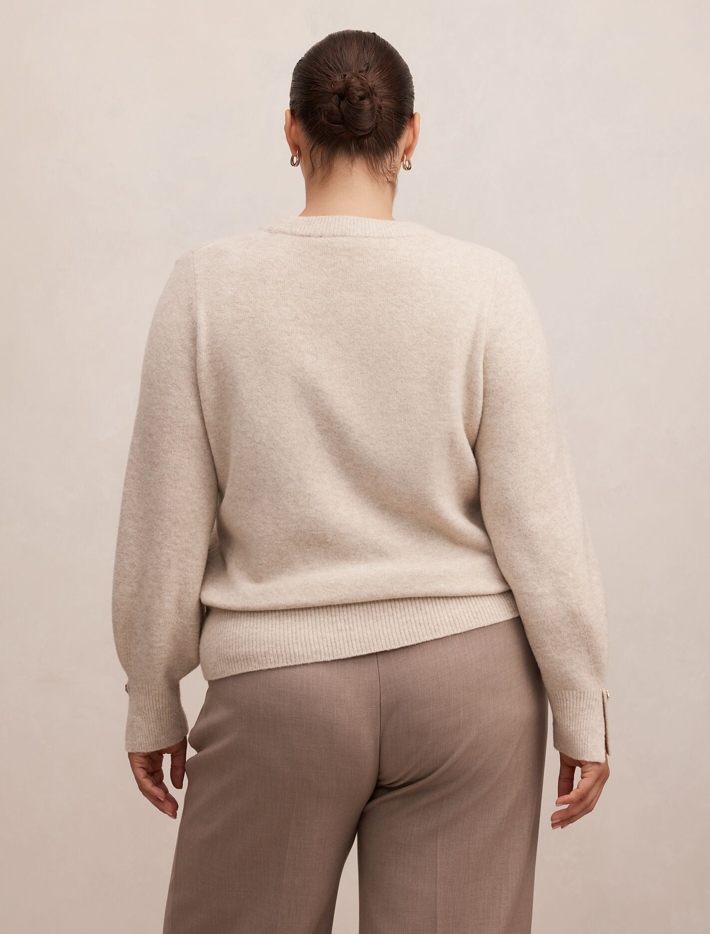 Ellie Curve Cuff Detail Sweater Soft Oatmeal