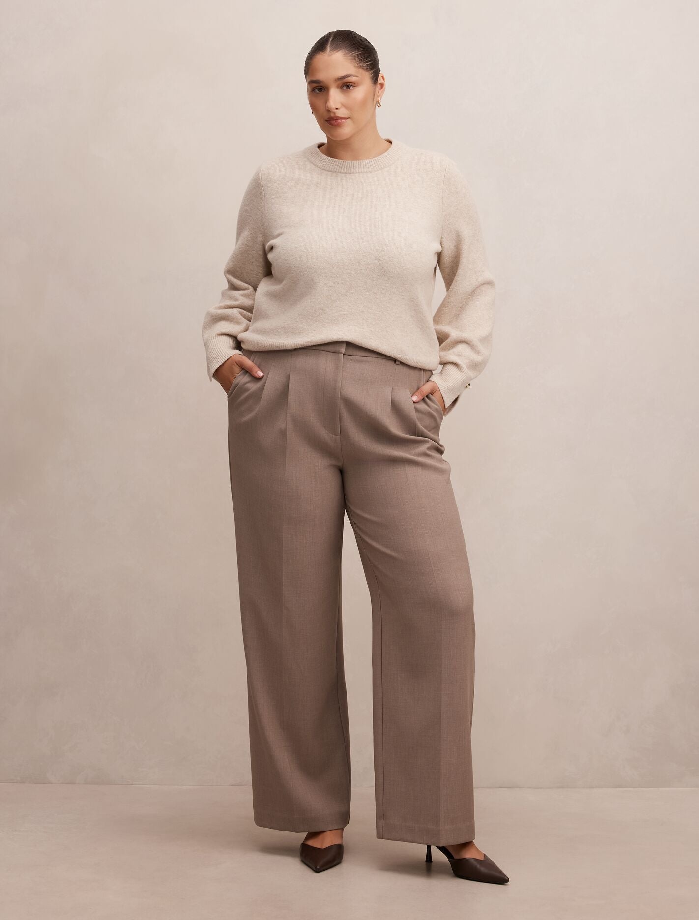 Ellie Curve Cuff Detail Sweater Soft Oatmeal